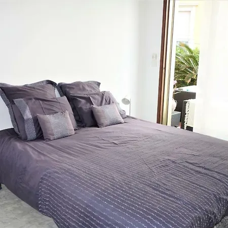 Vaneau Golfe Azur Apartman